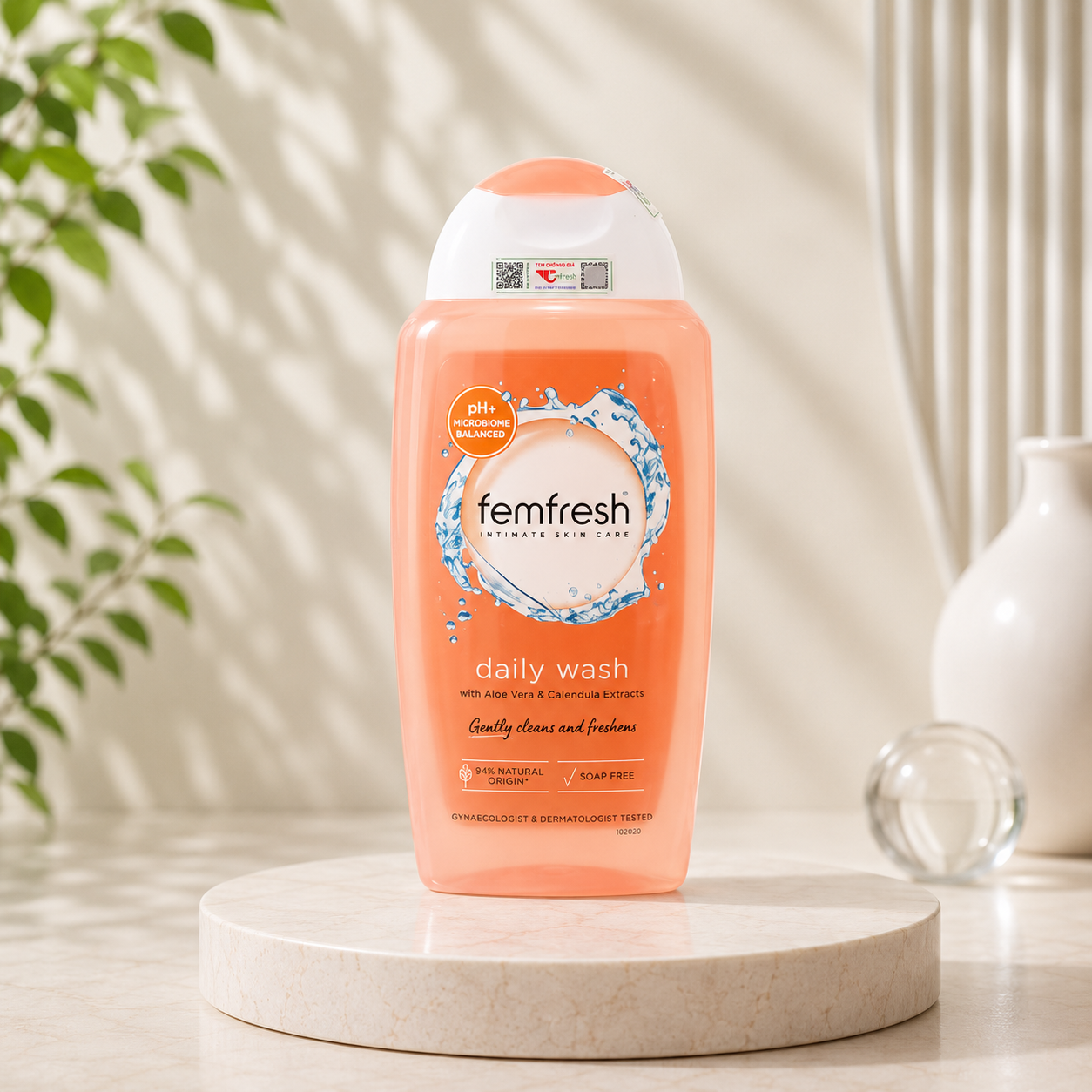 Femfresh Dung Dịch Vệ Sinh Phụ Nữ Cao Cấp Hằng Ngày 250ml